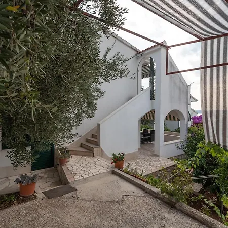 Apartament With A Parking Space Mavarstica, Ciovo - 16215 Trogir