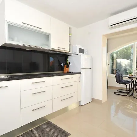 Apartament With A Parking Space Mavarstica, Ciovo - 16215 *