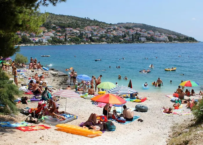 Appartement With A Parking Space Mavarstica, Ciovo - 16215 Trogir