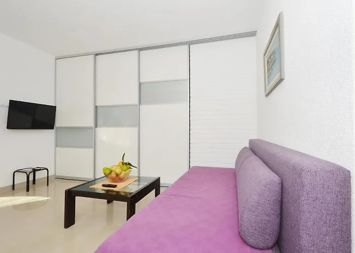 Apartman With A Parking Space Mavarstica, Ciovo - 16215 Trogir