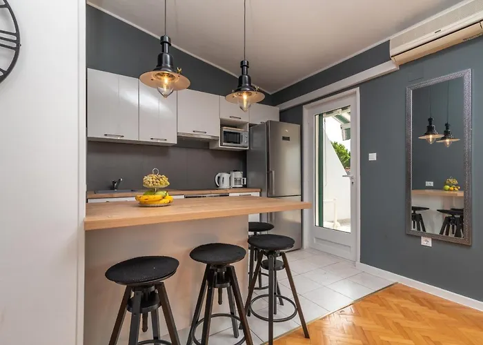 Appartement With A Parking Space Mavarstica, Ciovo - 16215 *